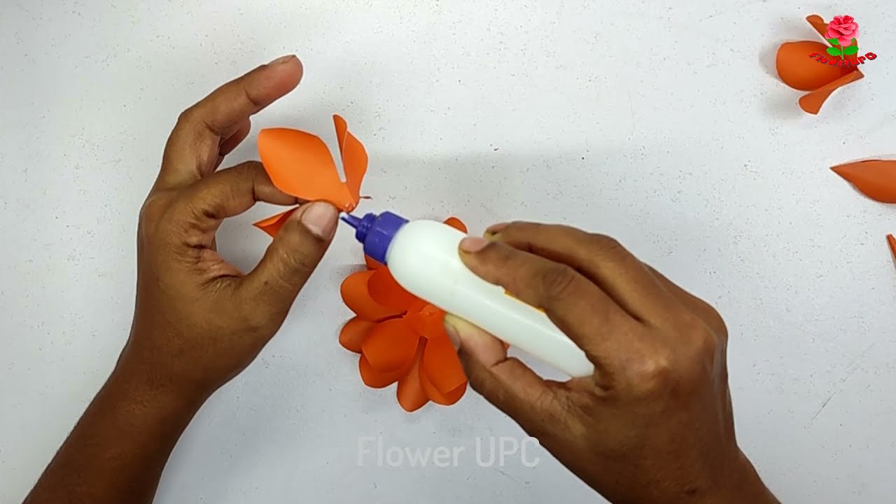 5 Secrets Craft Experts Use to Create Stunning Paper Flowers
