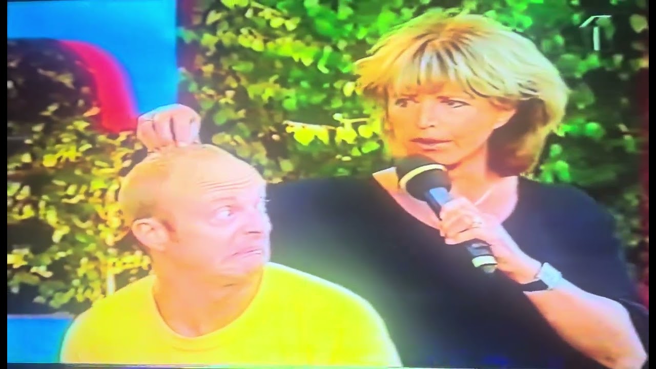 Jonas Gardell & Lill Babs på Allsång på Skansen 1997 (med det berömda ”Håll käften kärring”)