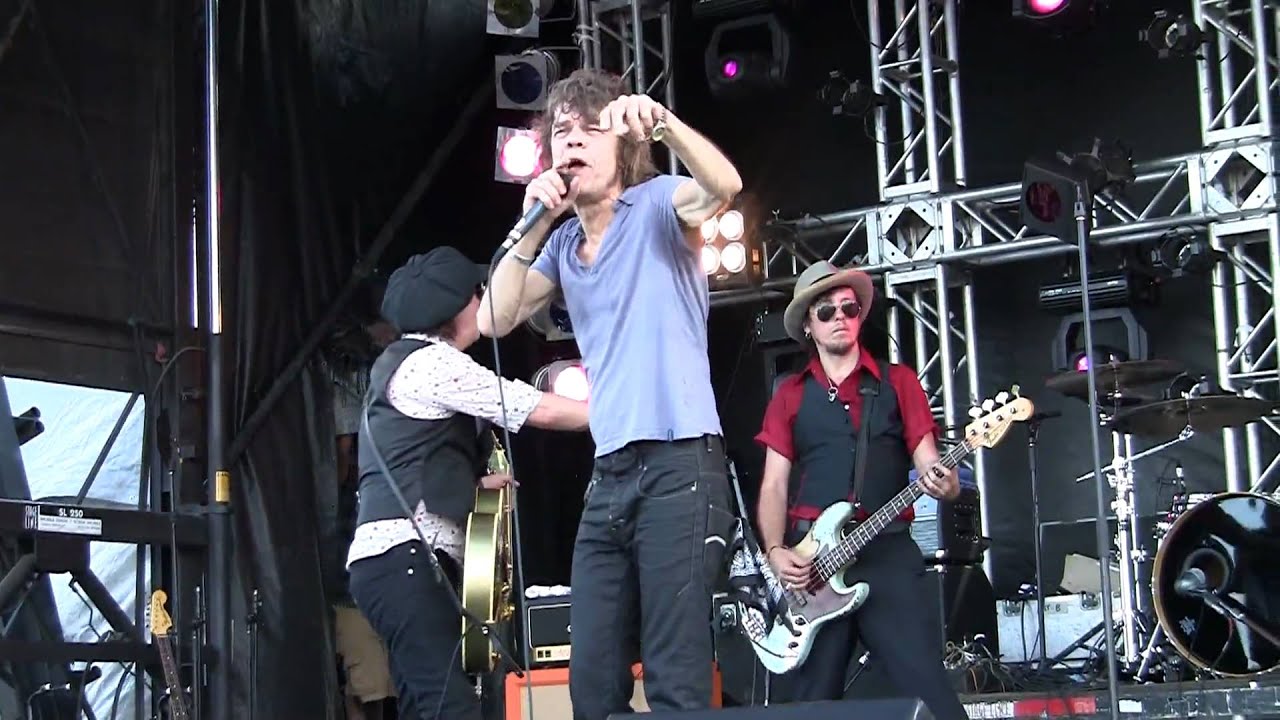 New York Dolls live - June 19, 2010 - Trash