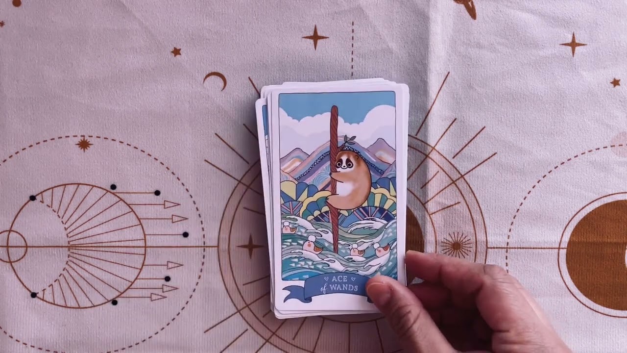 Kawaii Tarot by Lulu Mayo (Full HD Flip Through)