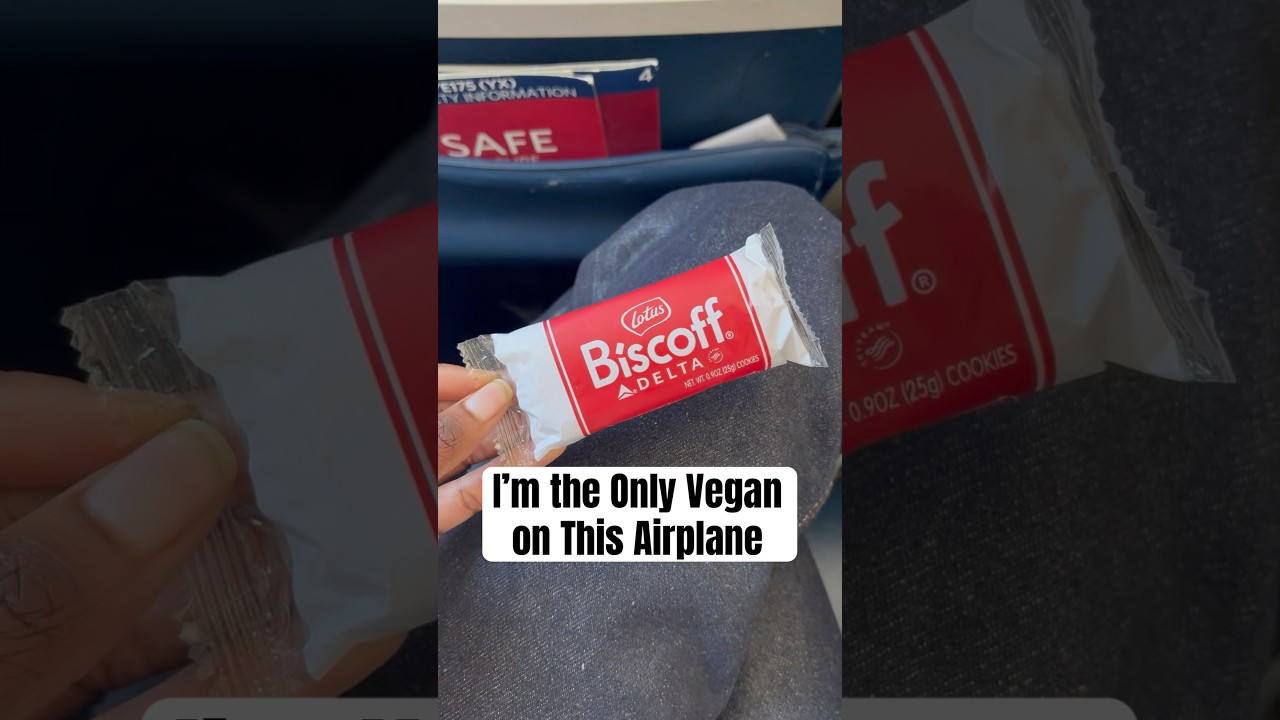 Мы обожаем печенье Biscoff на рейсах Delta #веган #theonlyvegan