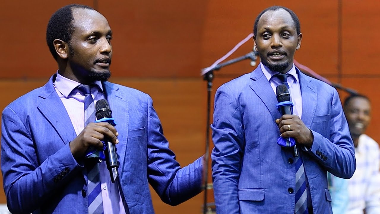 Mureke Kwitotombera IMANA😍EV BIZIMANA//Baririmbyi MUREKE KURIRIMBA INDIRIMBO Zidafite UBWENGE👌