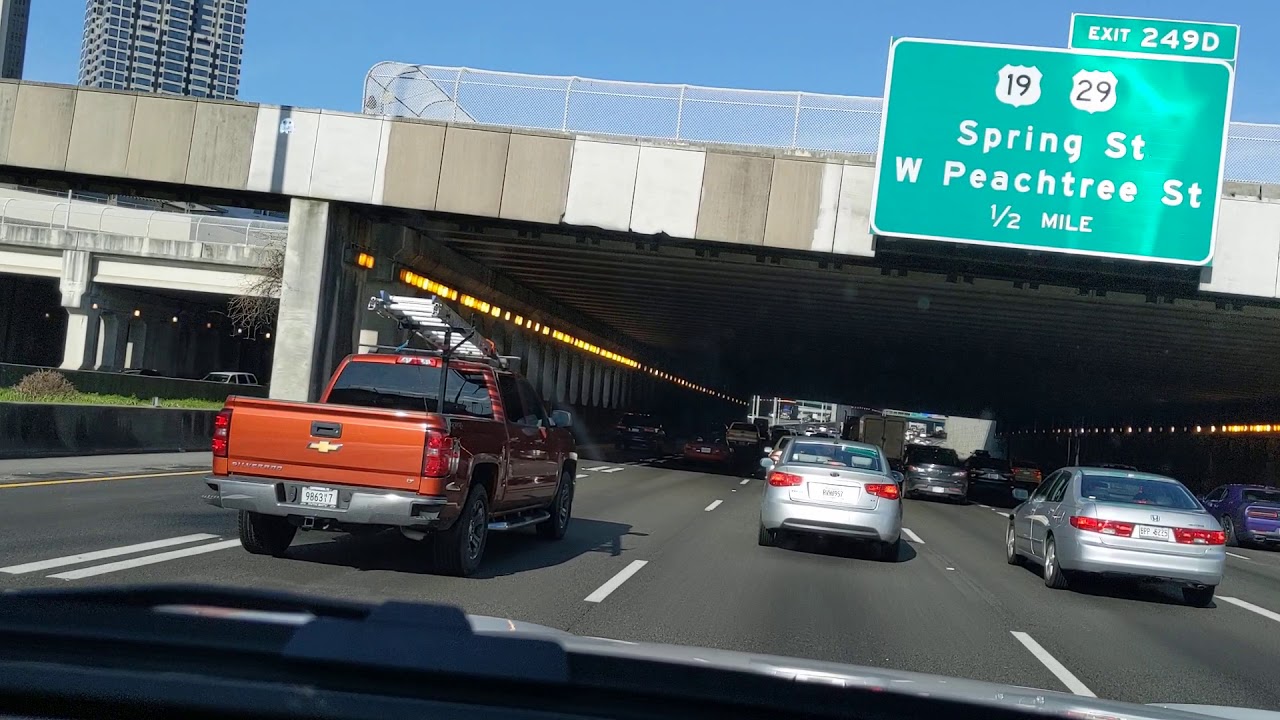 Едем по трассе I-75 на север через Атланту!