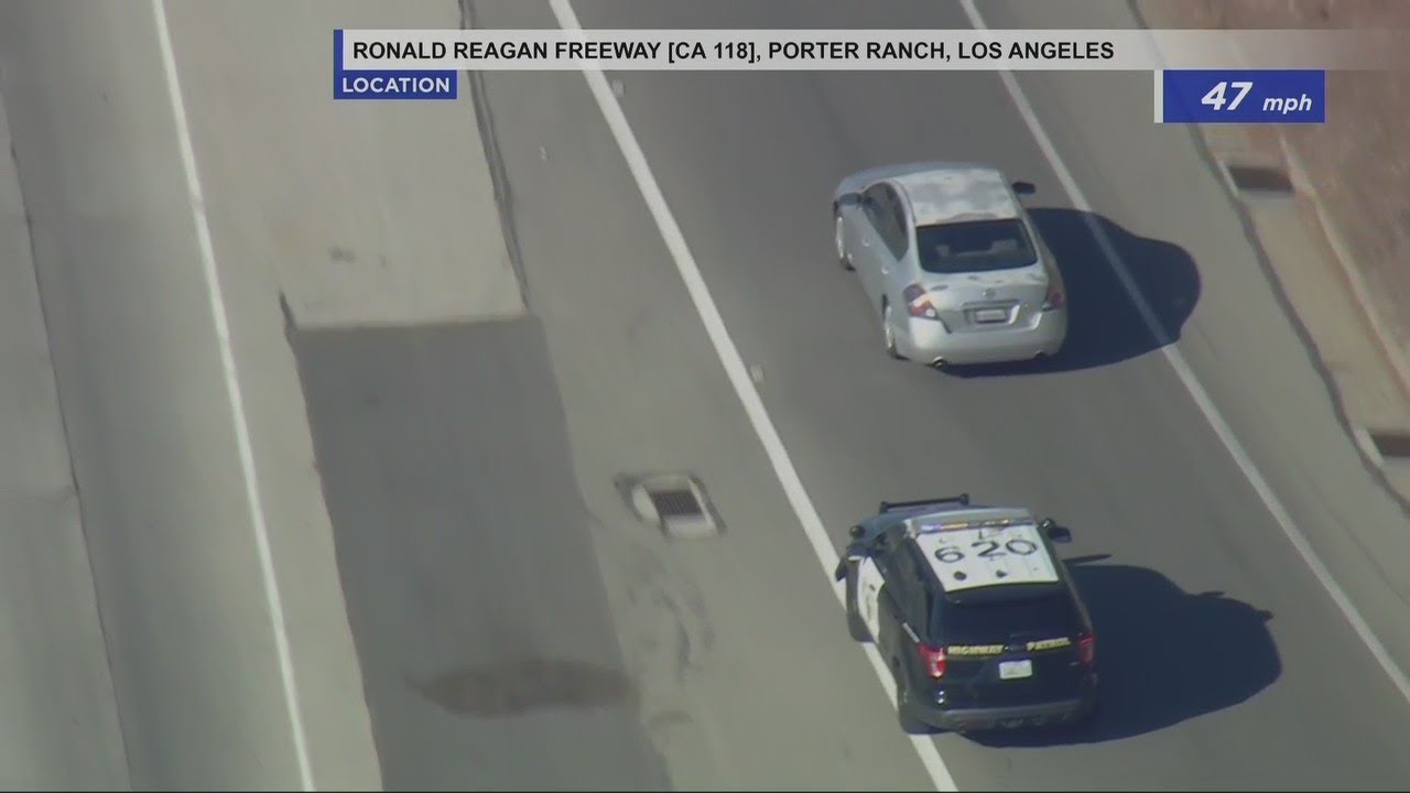 CHP pursuit of speeding driver in the San Fernando Valley