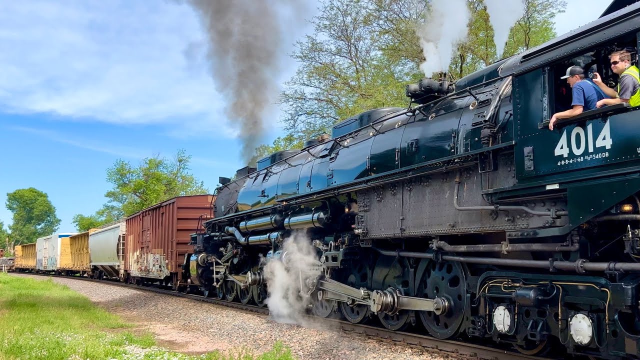 Union Pacific 4014 Shoves an 11,000 ton 10,000 foot Manifest over the 1.0% Blair Hill in Nebraska