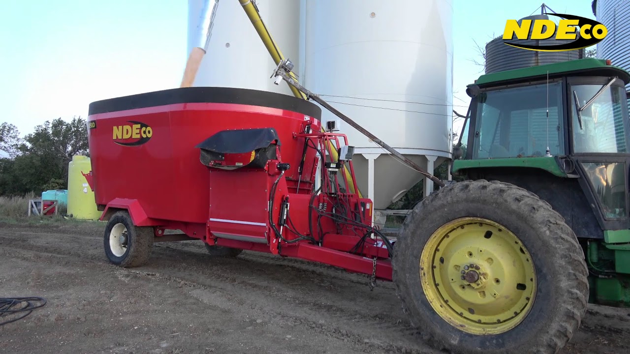NDEco U850D Vertical Feed Mixer