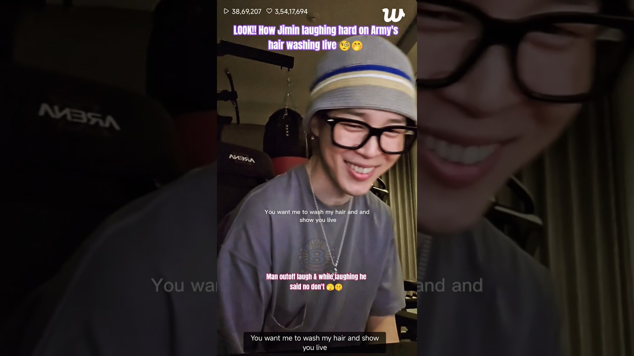LOOK!! How Jimin out burst while reading Army comments😝🫣
