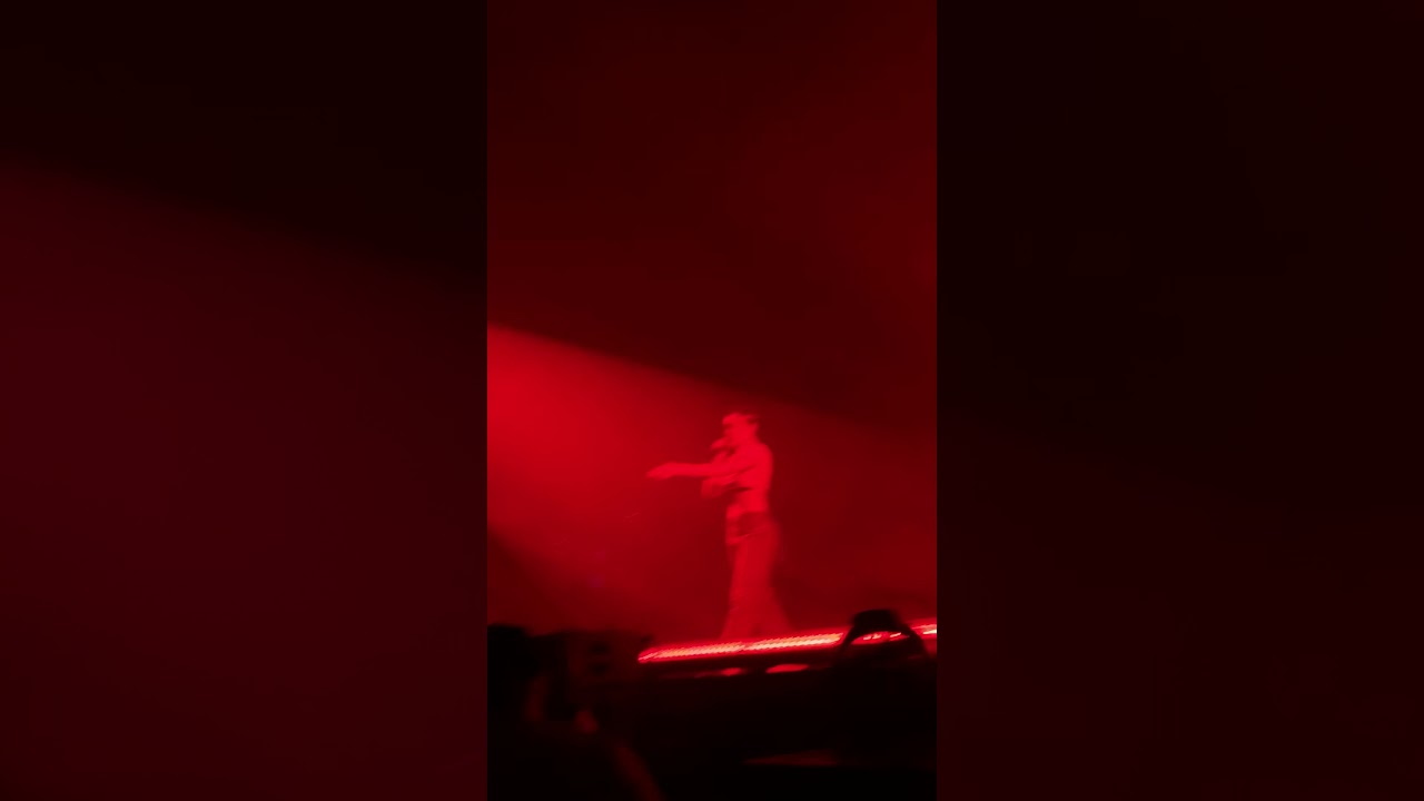 Experiment On Me - Halsey - The O2 - Live In London - 8/3/20