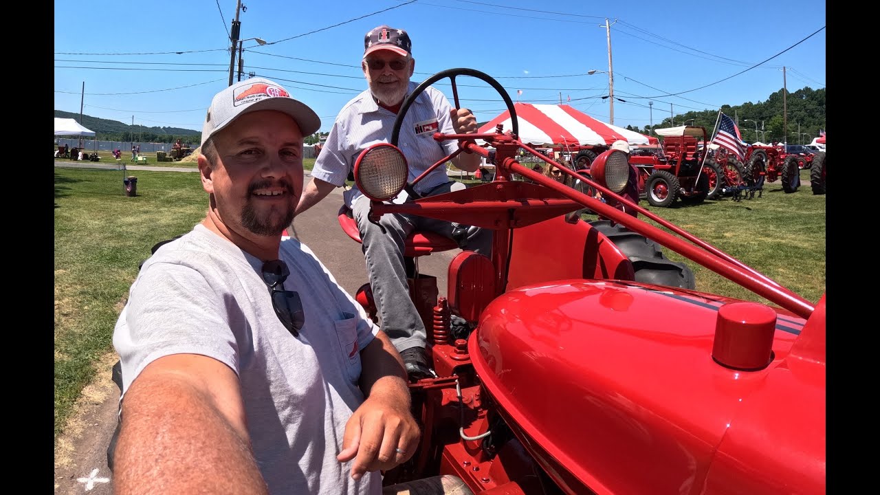 1939 Farmall H walkaround with Mark Walker #farmall51 #farmall #FarmallH #tractor