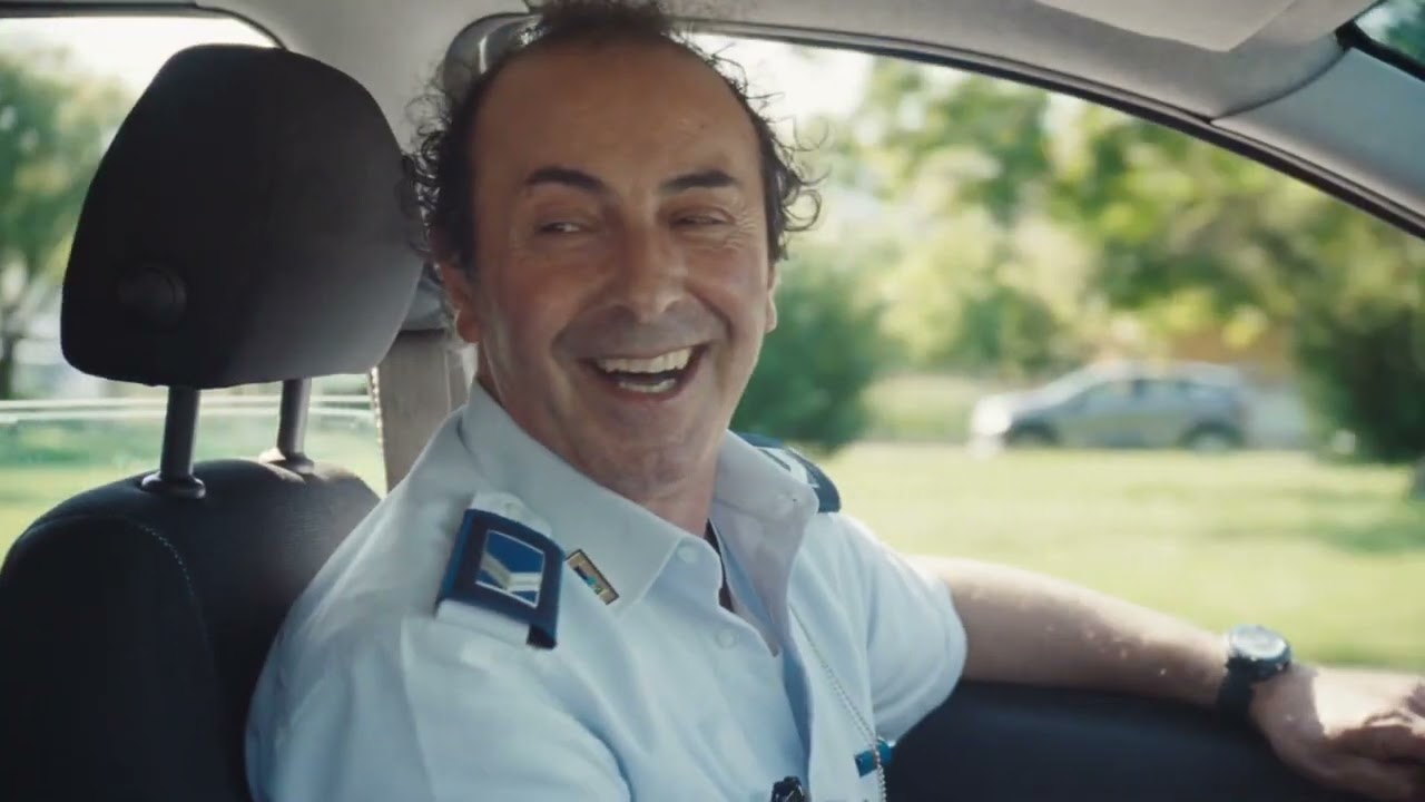 TRAILER Gigi la legge   ospiti
