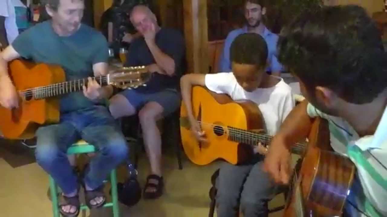 Daniel Givone et Nicky Elfrick accompagnent Mattéo Leye