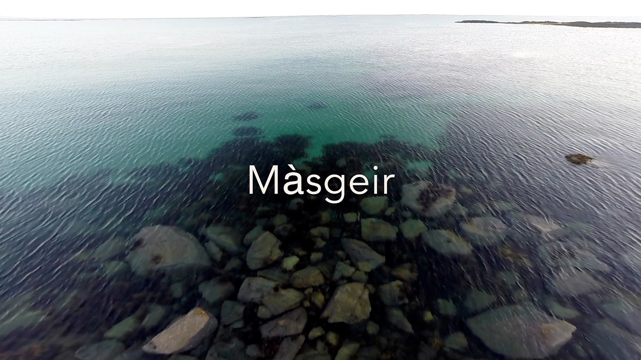 M&agrave;sgeir Peninsula | Paiblesgarry Beach, North Uist 4K Hebridean Landscape   4K