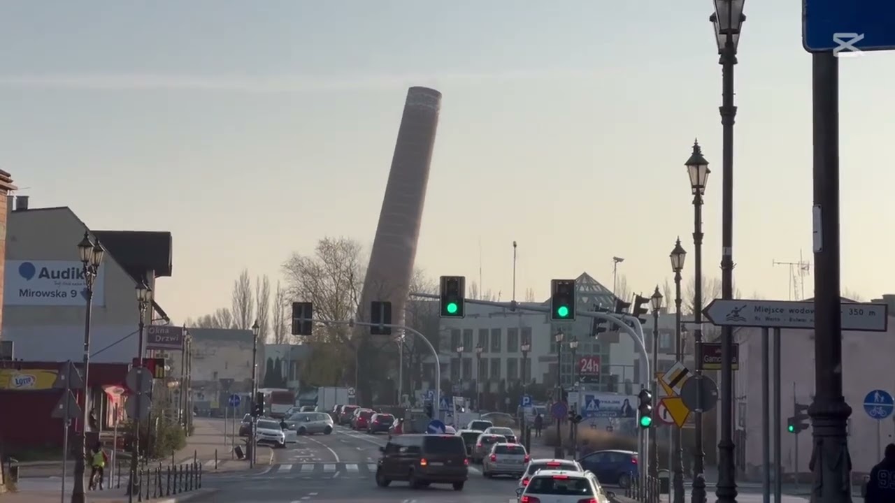 Wysadzenie komina na ulicy Mirowskiej w Częstochowie