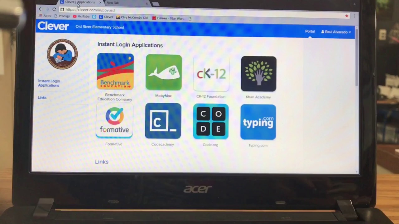 How to simultaneously open an app on all student devices using Clever