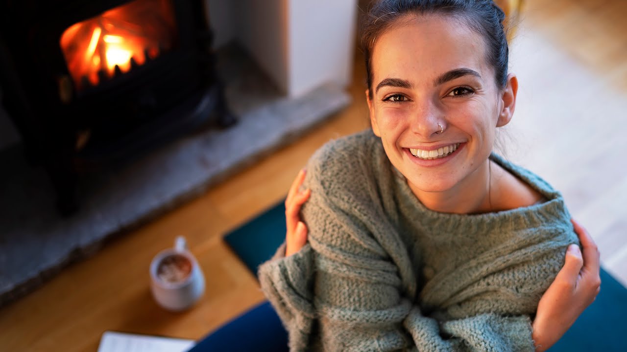 Gentle morning yoga to fall in love with winter