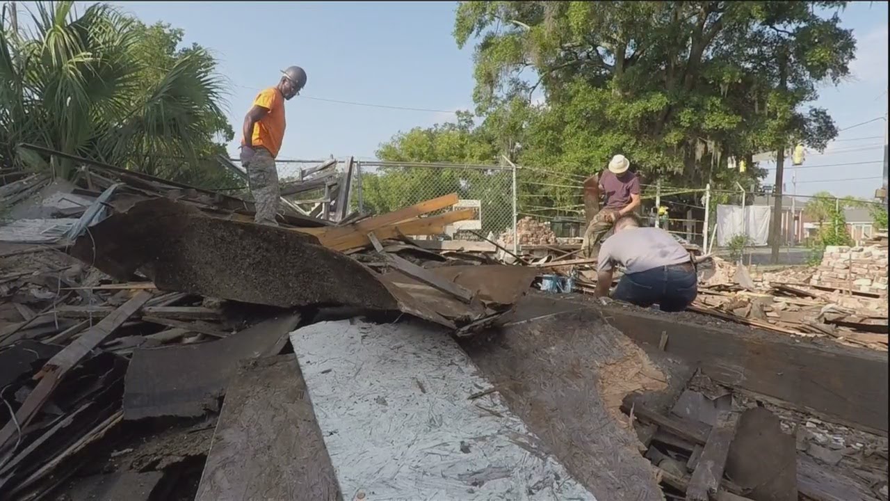 The local nonprofit saving 200-year-old building materials by hand