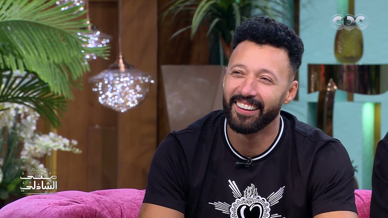 لما تلعب مع صحابك الصراحة  