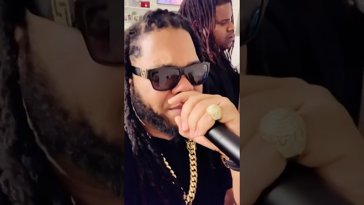 Lito mc cassidy improvisando con la pista de capea el dough
