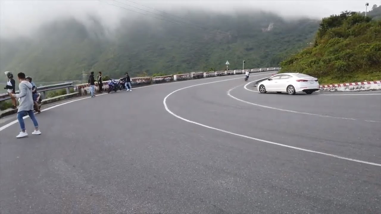 다낭여행 하이반패쓰 베트남여행, High Van Pass, 다낭 드라이브, 다낭 오토바이로 갈만한곳, osmo pocket FPV, 오토바이타고 오즈모포켓 촬영