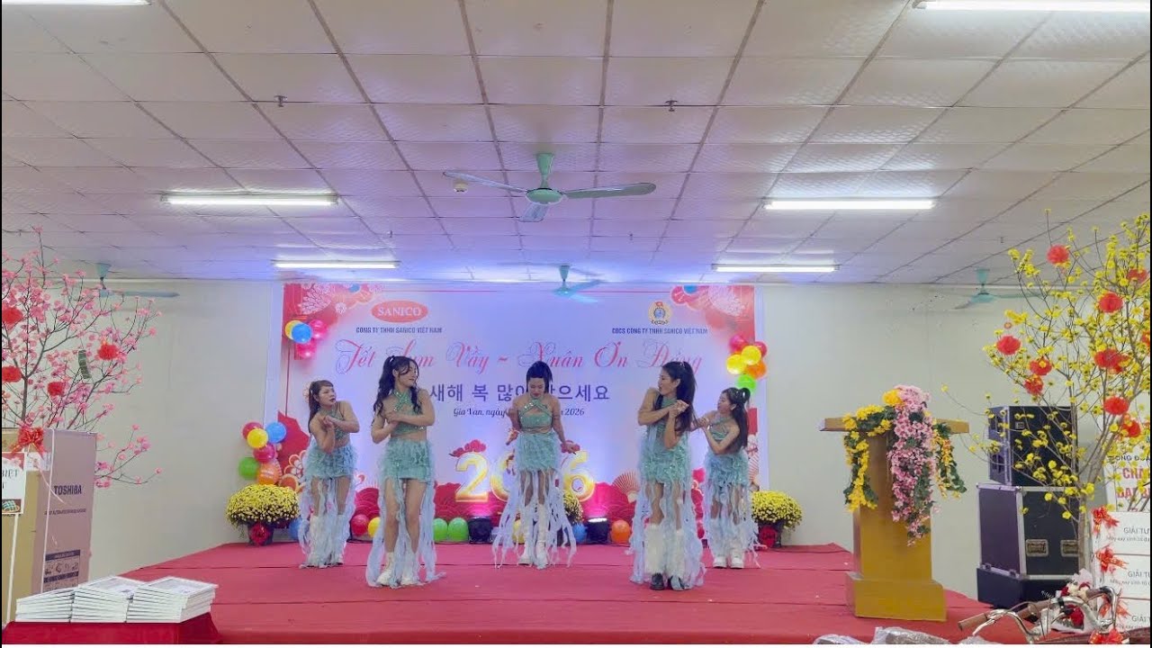 Khuôn Mặt Đáng Thương & Thiệp Hồng Sai Tên