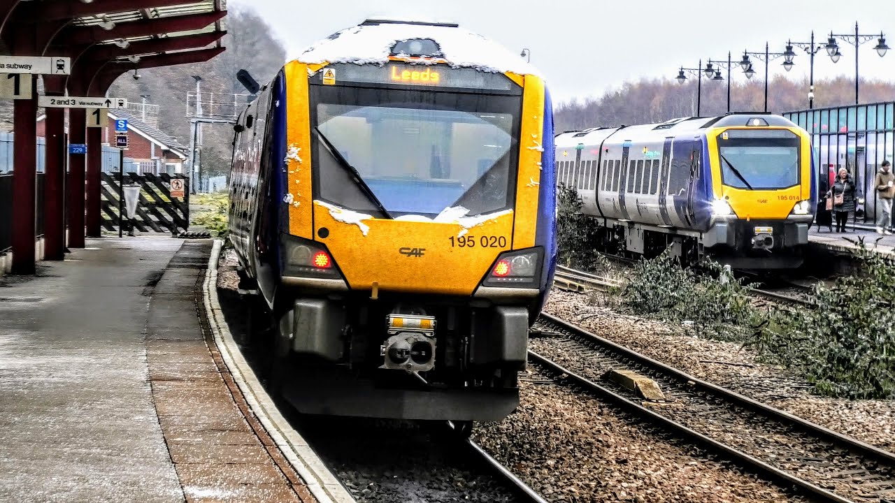 Trains at Wakefield Kirkgate | 12/12/2022