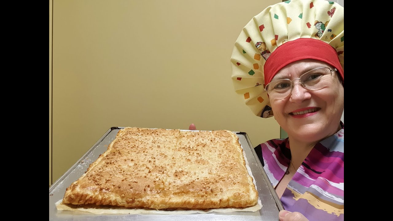 Hojaldre con crema y almendras