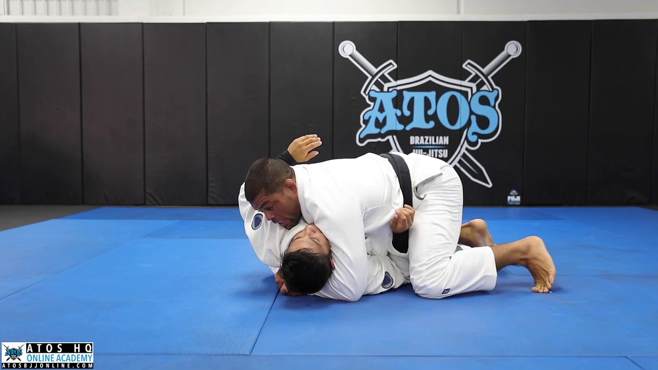 HALF GUARD PASS by Prof. Andre Galvao