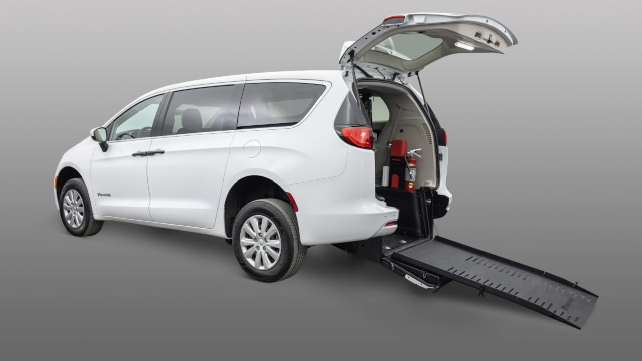 Features of the BraunAbility Chrysler Voyager Commercial Rear-Entry Wheelchair Van