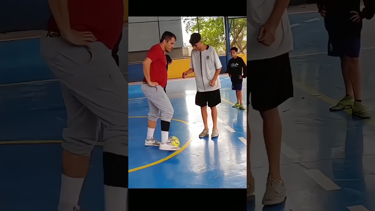 How To Do Panna 🥜⚽️ #football #skills #freestyle