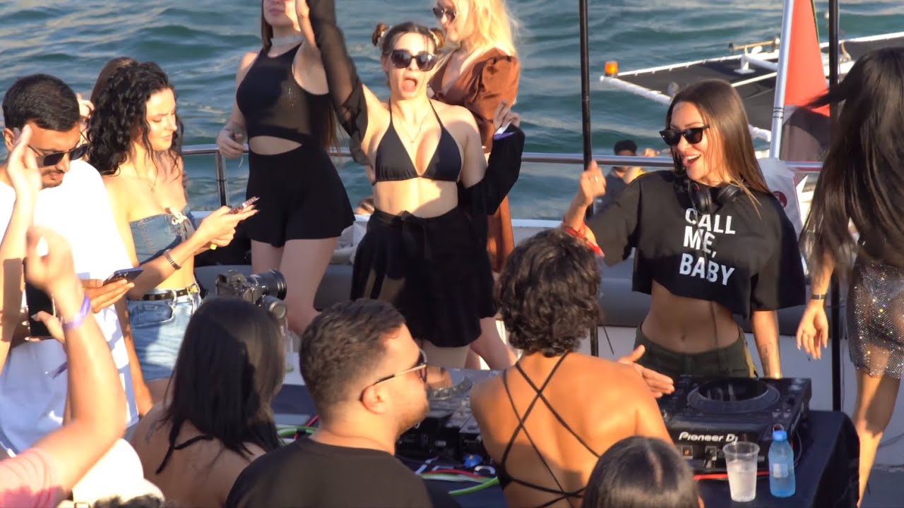 @tildamassol at @Boatriders  - Afro House, Tech House, Melodic & Progressive House - DJ Mix Set