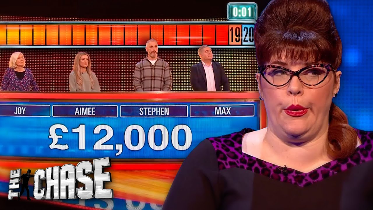 The Vixen Races To Answer 20 Questions VS Team of 4... 😱 | The Chase