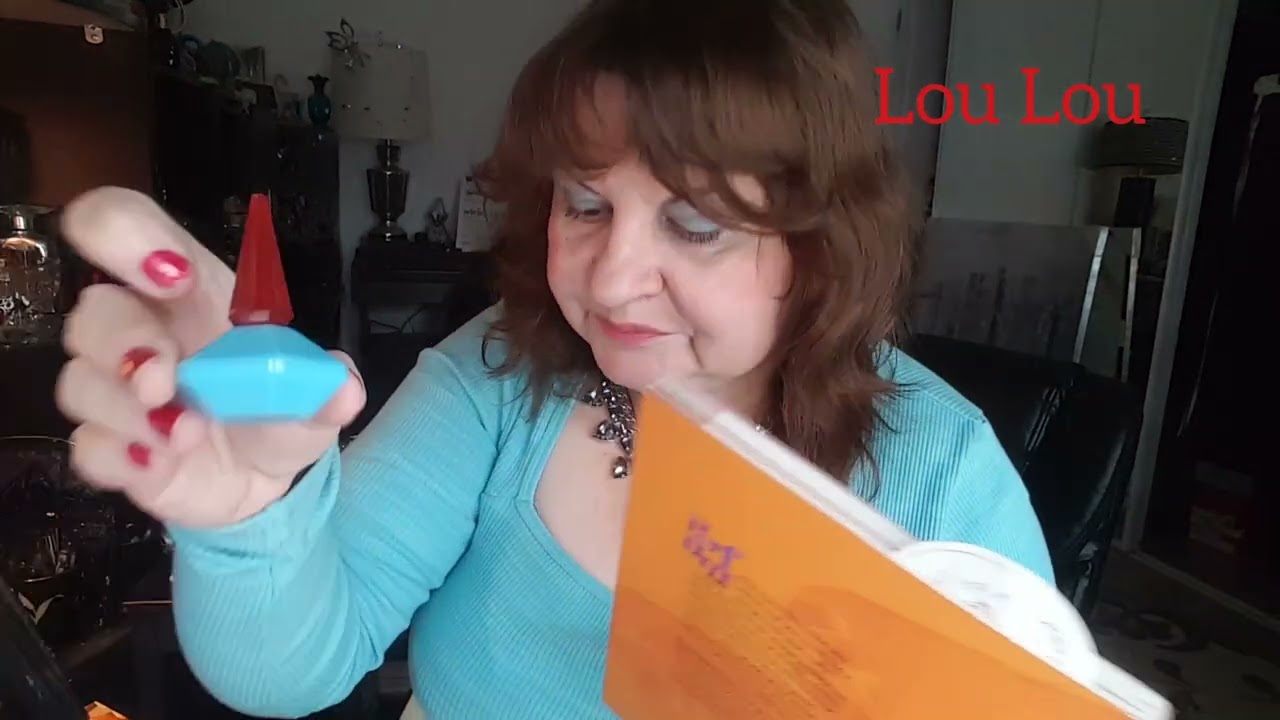 БЫСТРЫЙ #макияж И ОБЗОР АРОМАТА LOU LOU CACHAREL С ДРУГОГО УГЛА. НОВАЯ РУБРИКА. КТО АВТОР БУТЫЛОЧКИ?