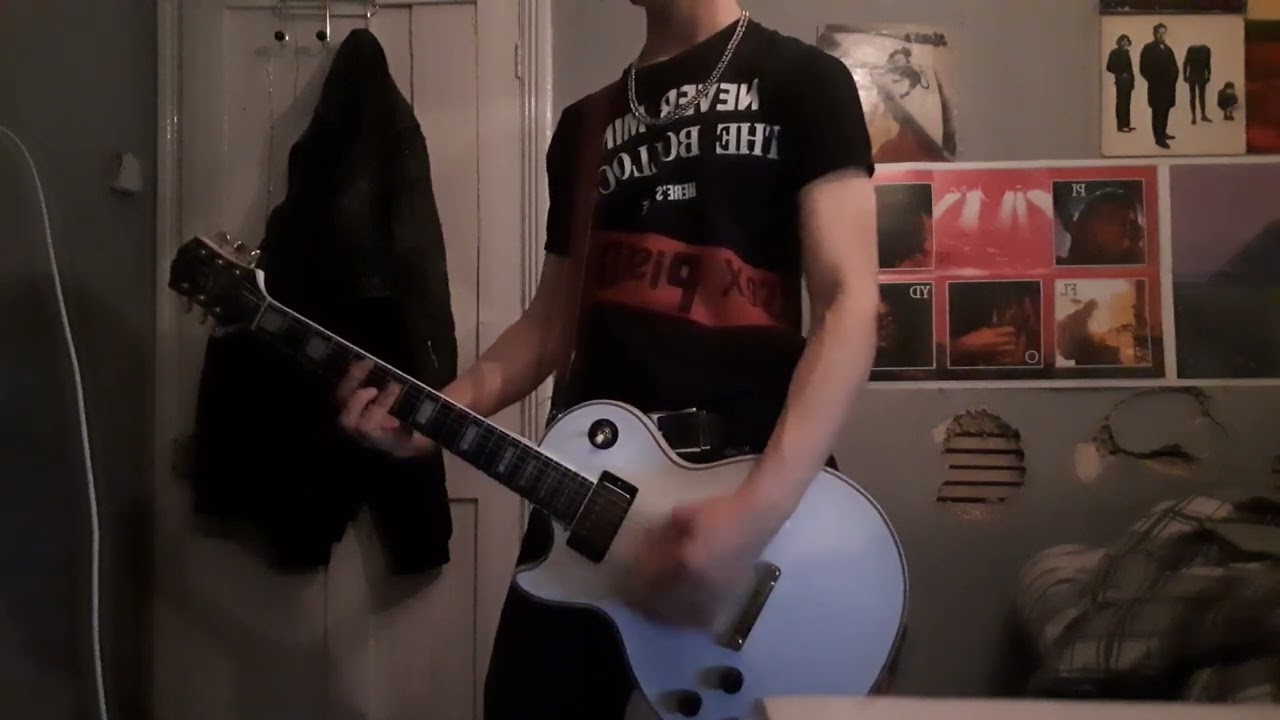Muse - Plug In Baby (GUITAR COVER)