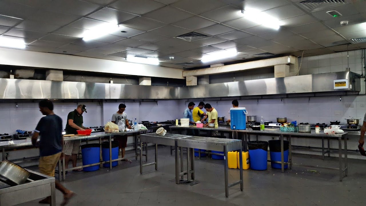 Emirates flight catering kitchen facility for staff | My life in dubai