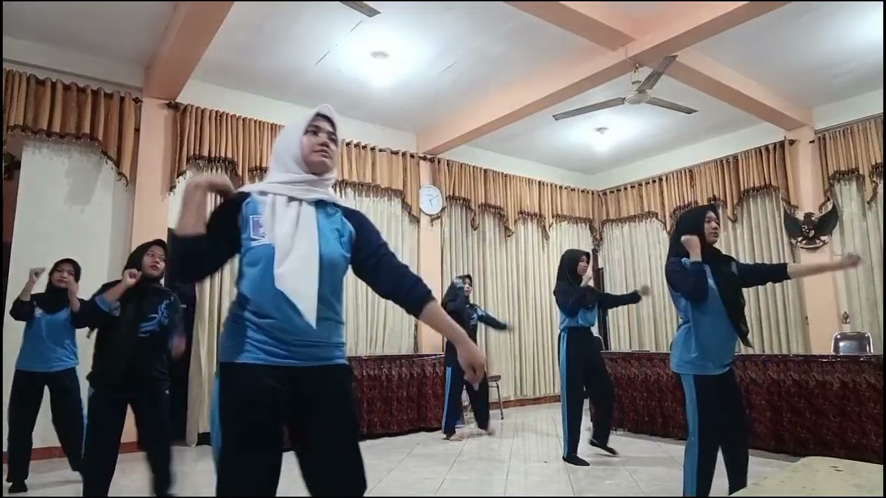 Senam Irama Kreasi ( Pemanasan, Inti, Pendinginan ) 