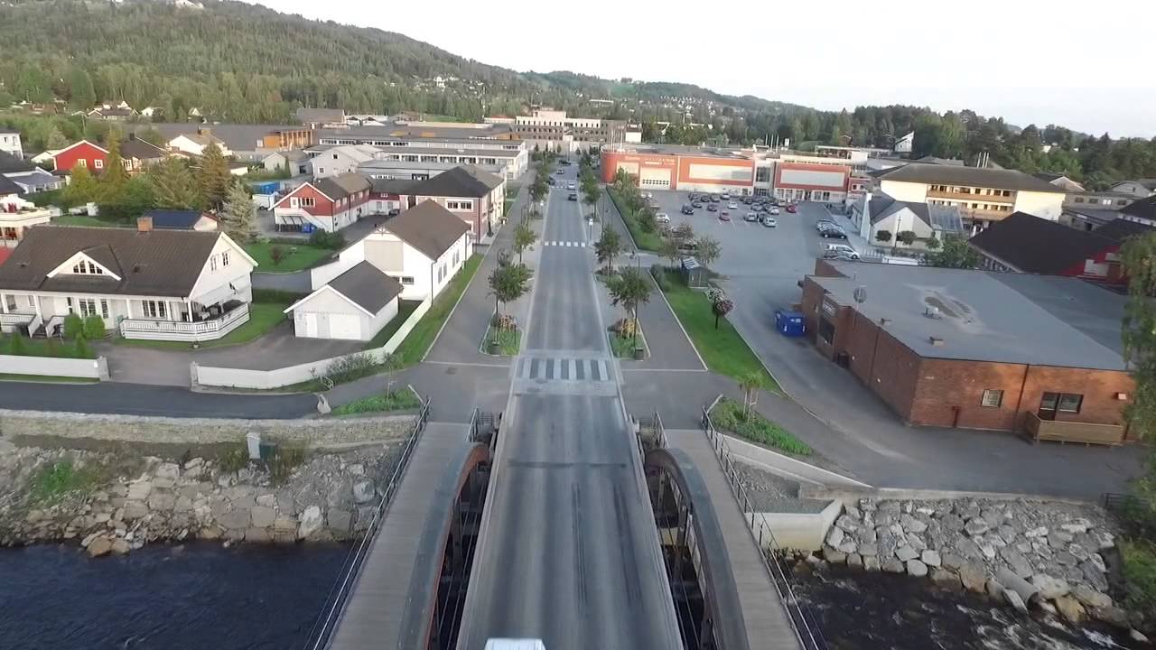 Phantom 3 professional dronetur Brumunddal sentrum.
