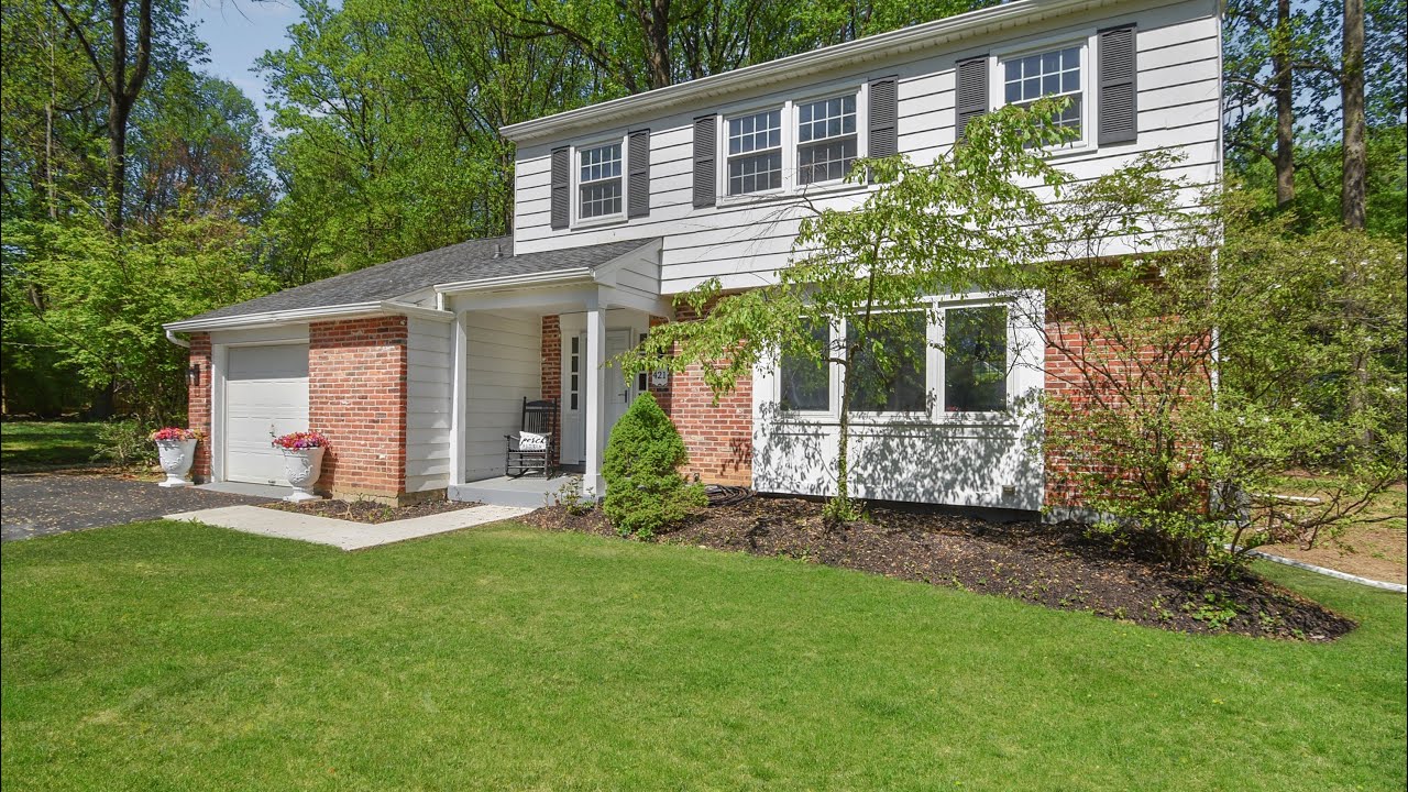 SOLD - 421 Concord Ave, Exton, PA 19341 - $602,000