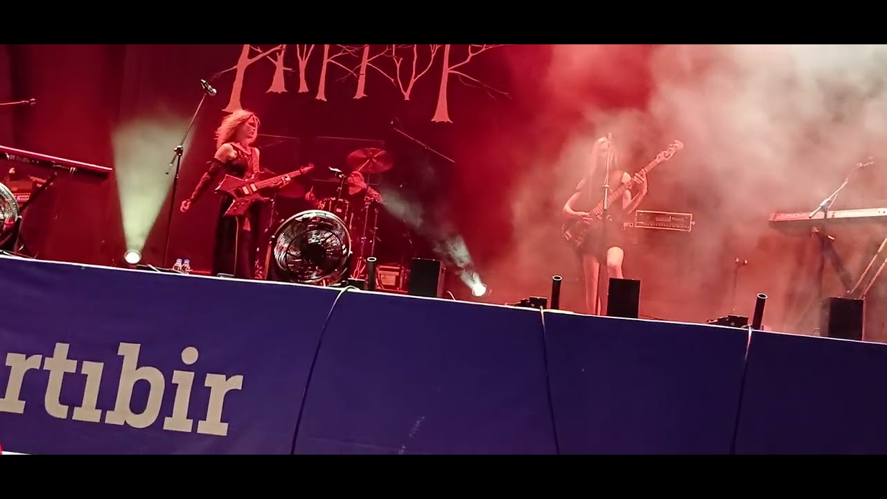 Myrkur - The Serpent HD Live From Istanbul 2025