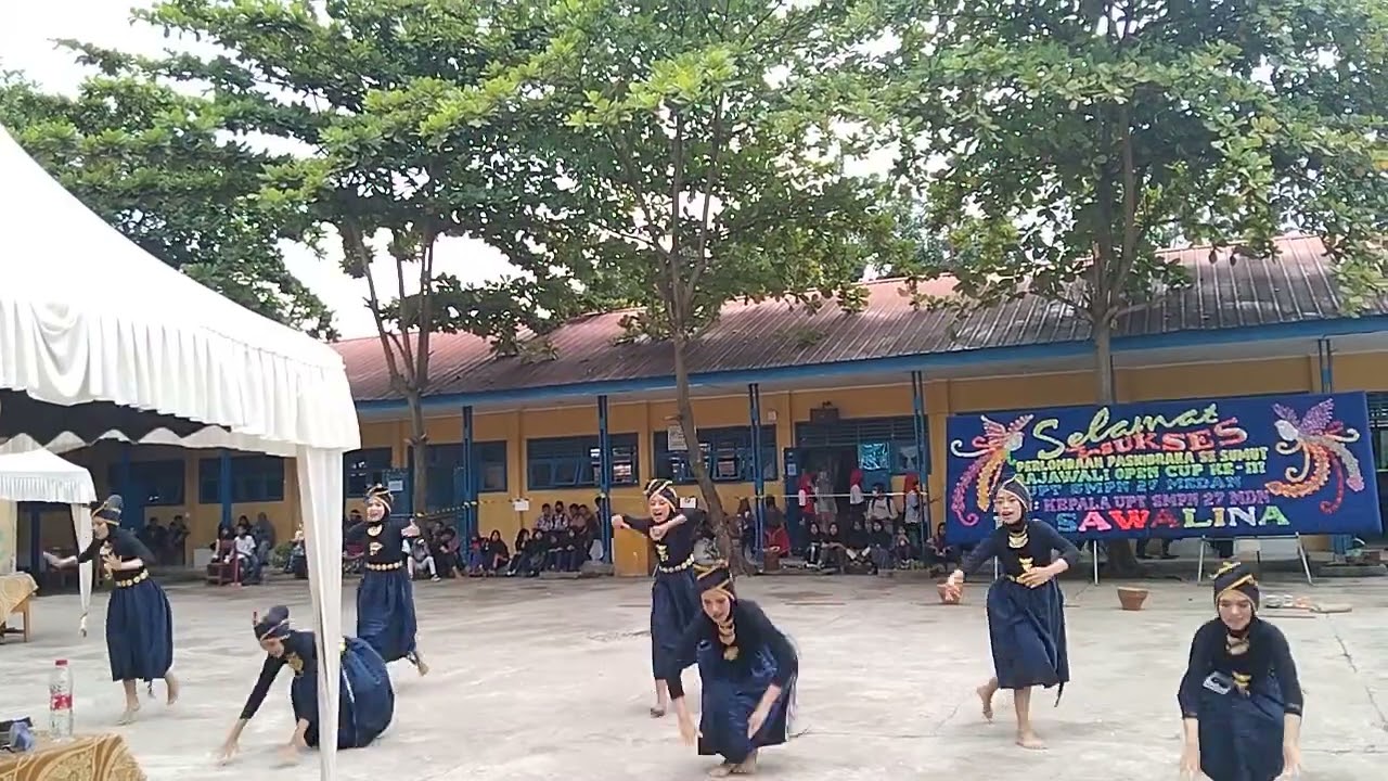 Tari Papak Menapu Kopi by SMKN 7 Medan