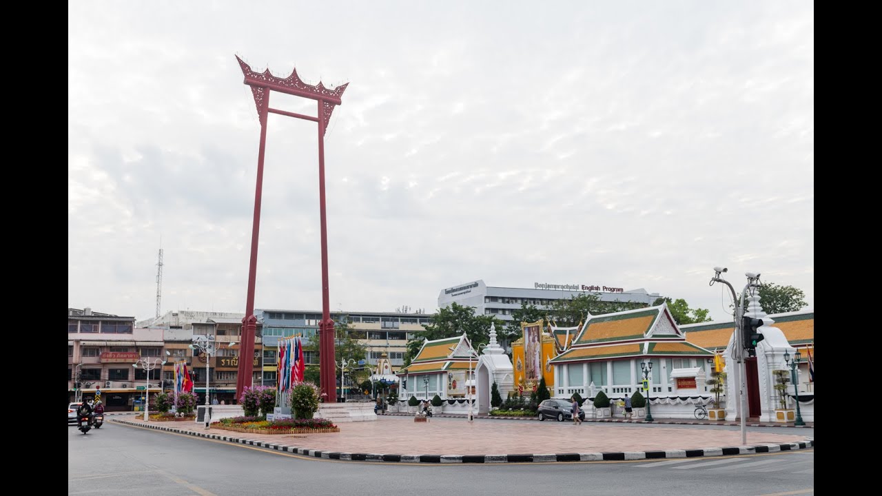 [4K] Morning walk from Giant Swing To Democracy Monument Bangkok historic district tour