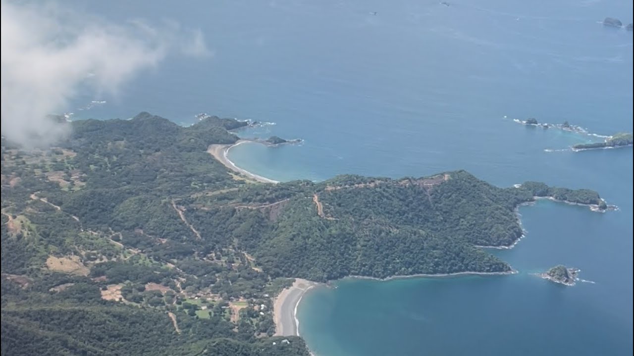 Landing in Liberia, Guanacaste, Costa Rica Airport (LIR/MRLB) runway 07