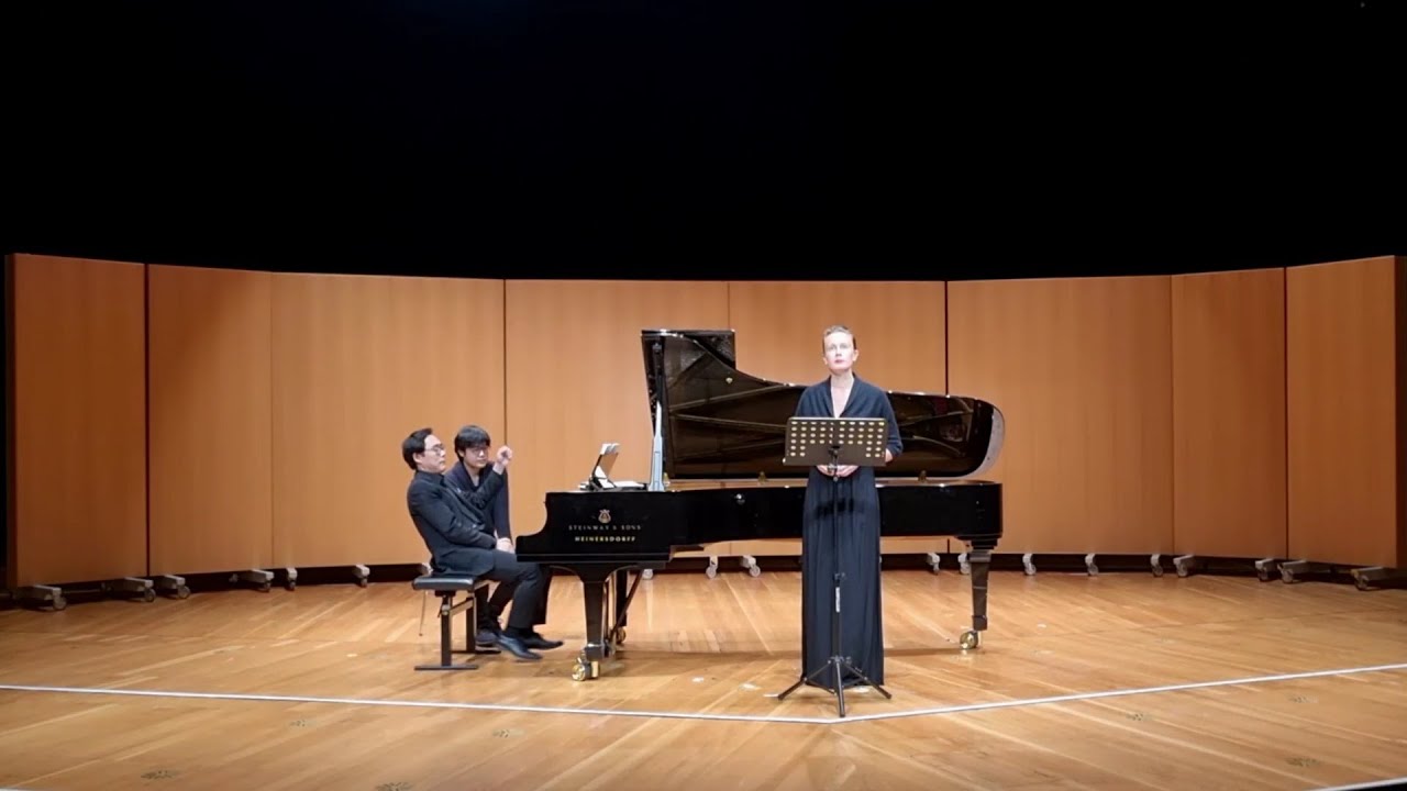 M.Ravel: 'Histoires Naturelles' / Mezzo Sop. Estelle Defalque, Pf. Jeongro Park
