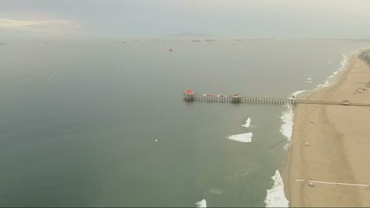 Massive oil spill in Huntington Beach