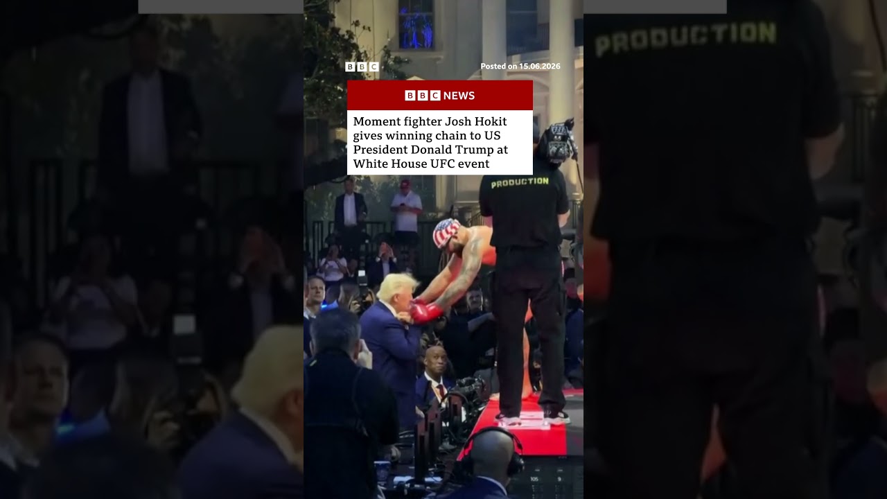 Trump and thousands of others watch UFC fight on White House lawn. #UFC #DonaldTrump #BBCNews