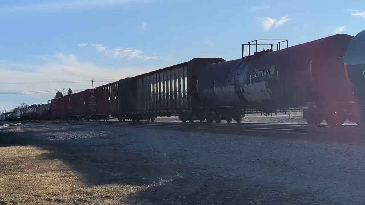 CPKC 249 with CP 8757 leading.