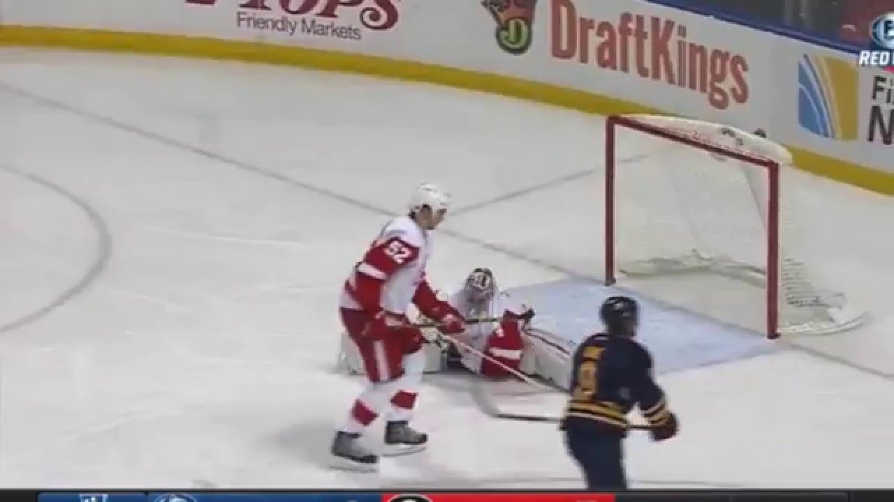 Petr Mrazek's glove save