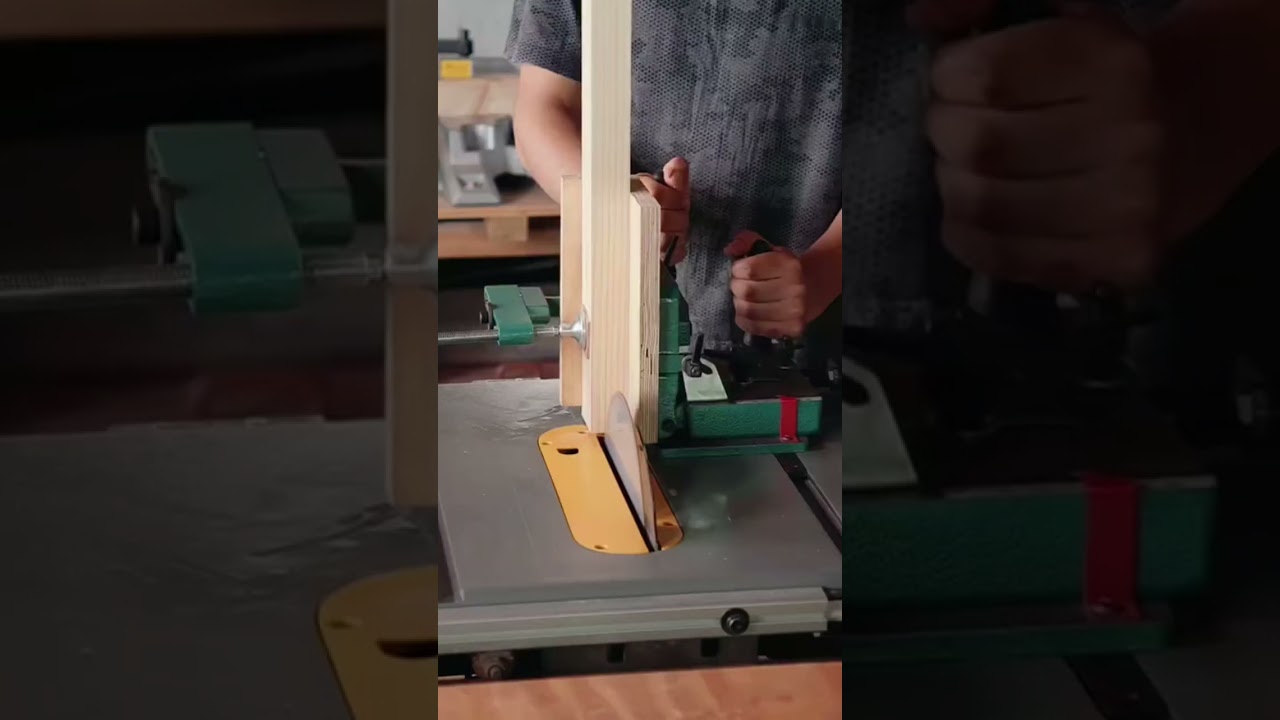 Grizzly Tenoning Jig Tested on Non-Grizzly Table Saw | Clean Fork Joint Assembly by Maderatorio