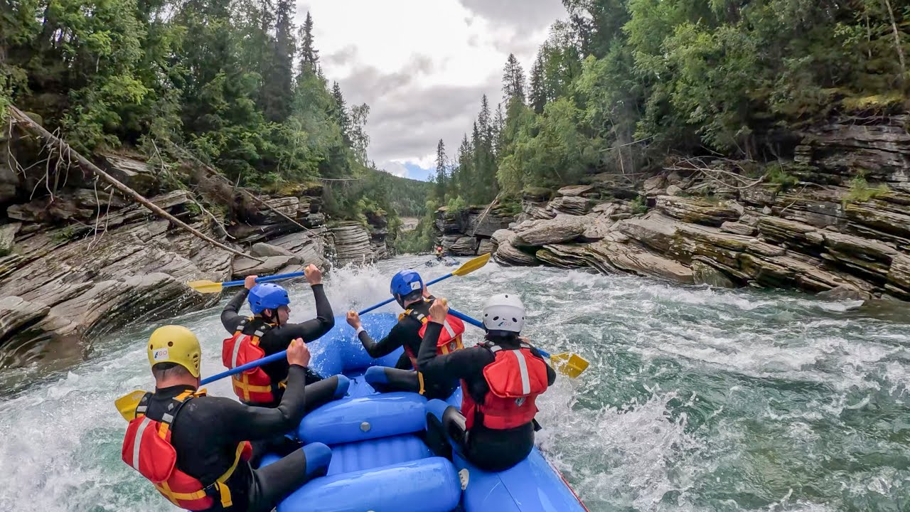 Rafting on Sjoa river with Michele