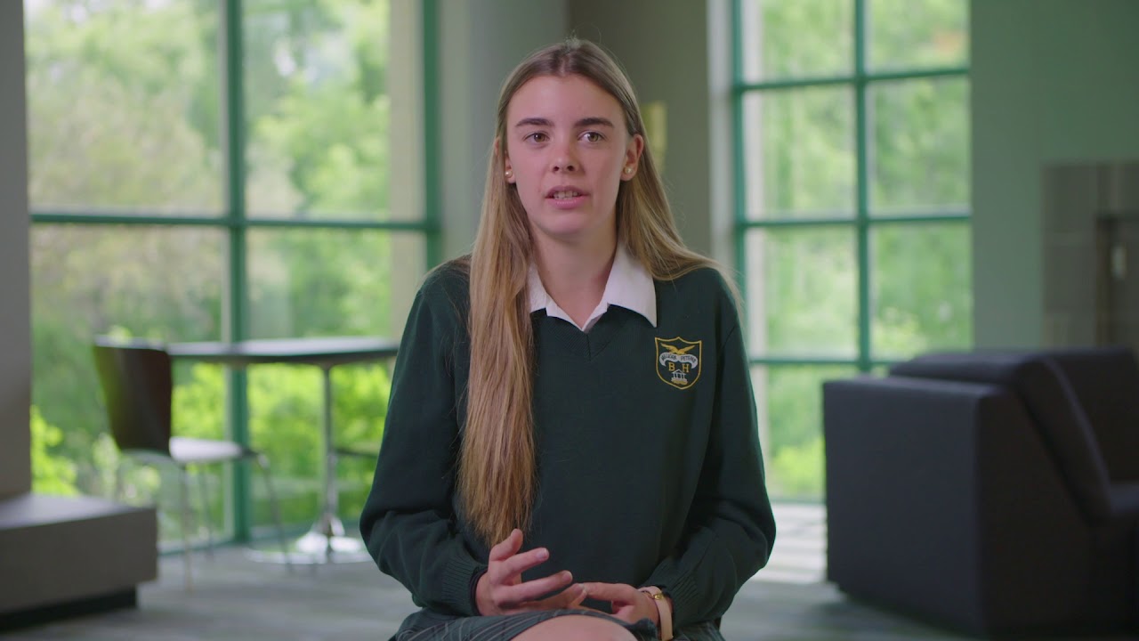 INTERNATIONAL STUDENT VIDEO - SPAIN