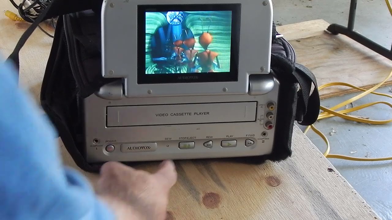 Audiovox VBP2000 VHS Player COMPLETE & 35 Disney Tapes    ****SOLD****